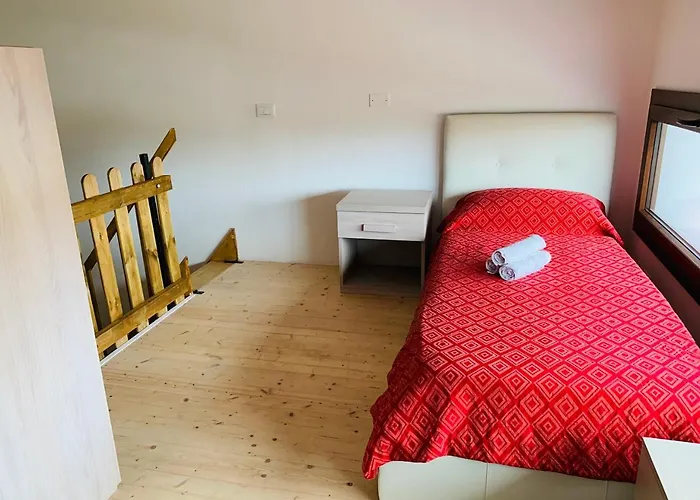 Luxar Room