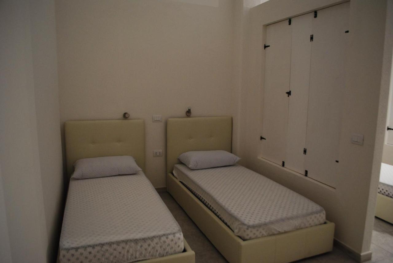 Luxar 3*